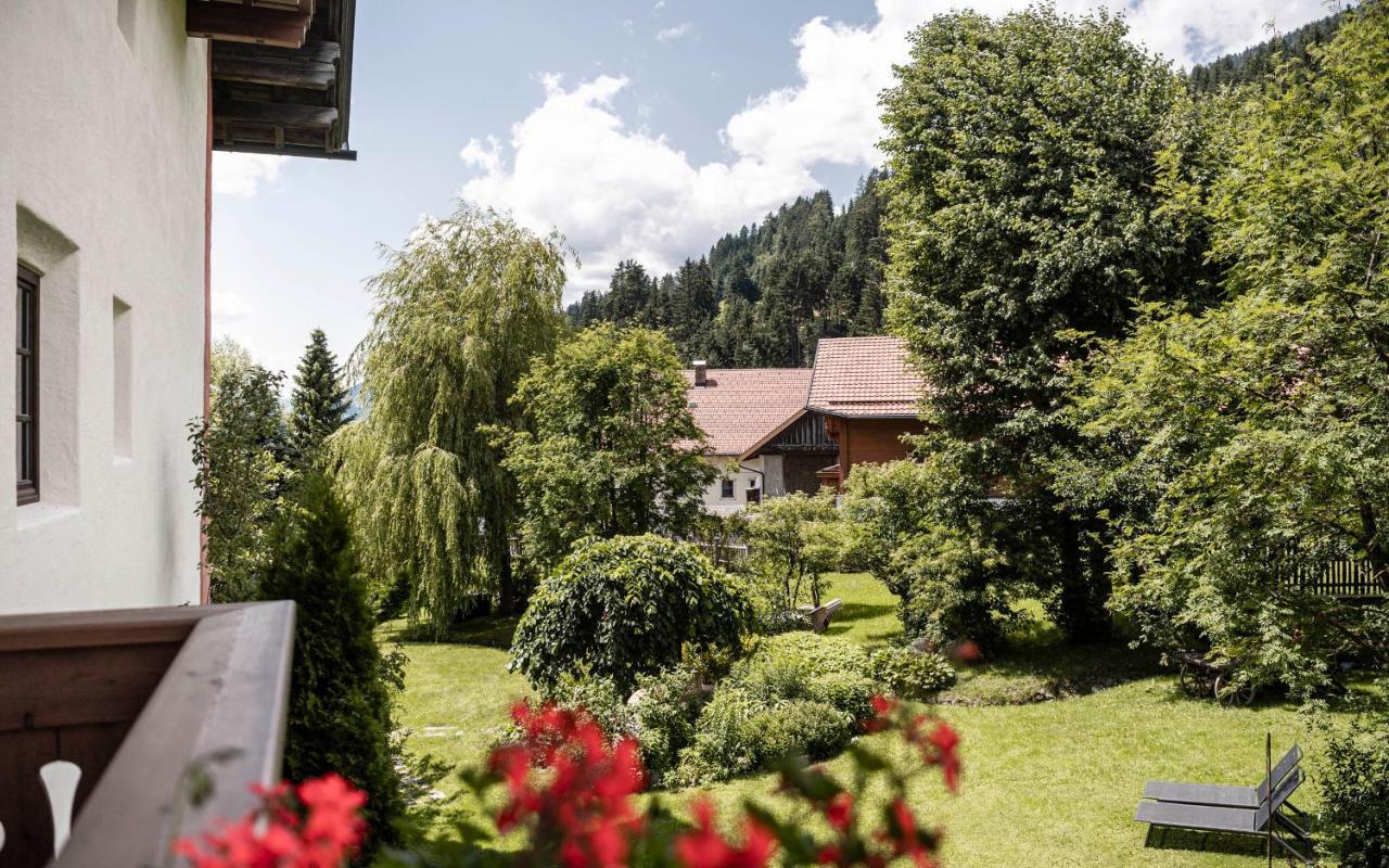Strasserwirt - Ansitz Zu Tirol Strassen Luaran gambar