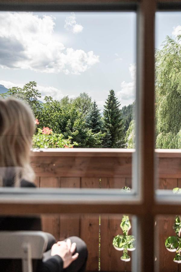 Strasserwirt - Ansitz Zu Tirol Strassen Luaran gambar