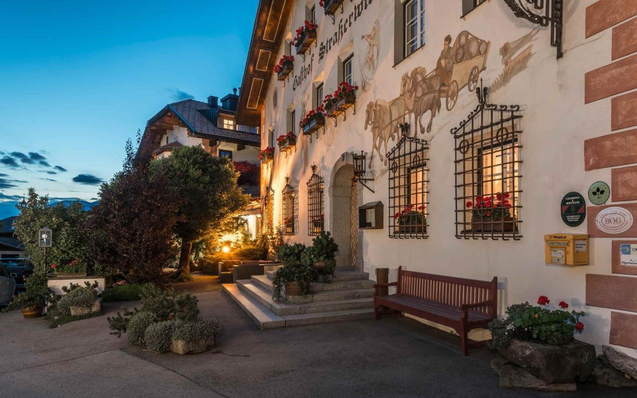 Strasserwirt - Ansitz Zu Tirol Strassen Luaran gambar