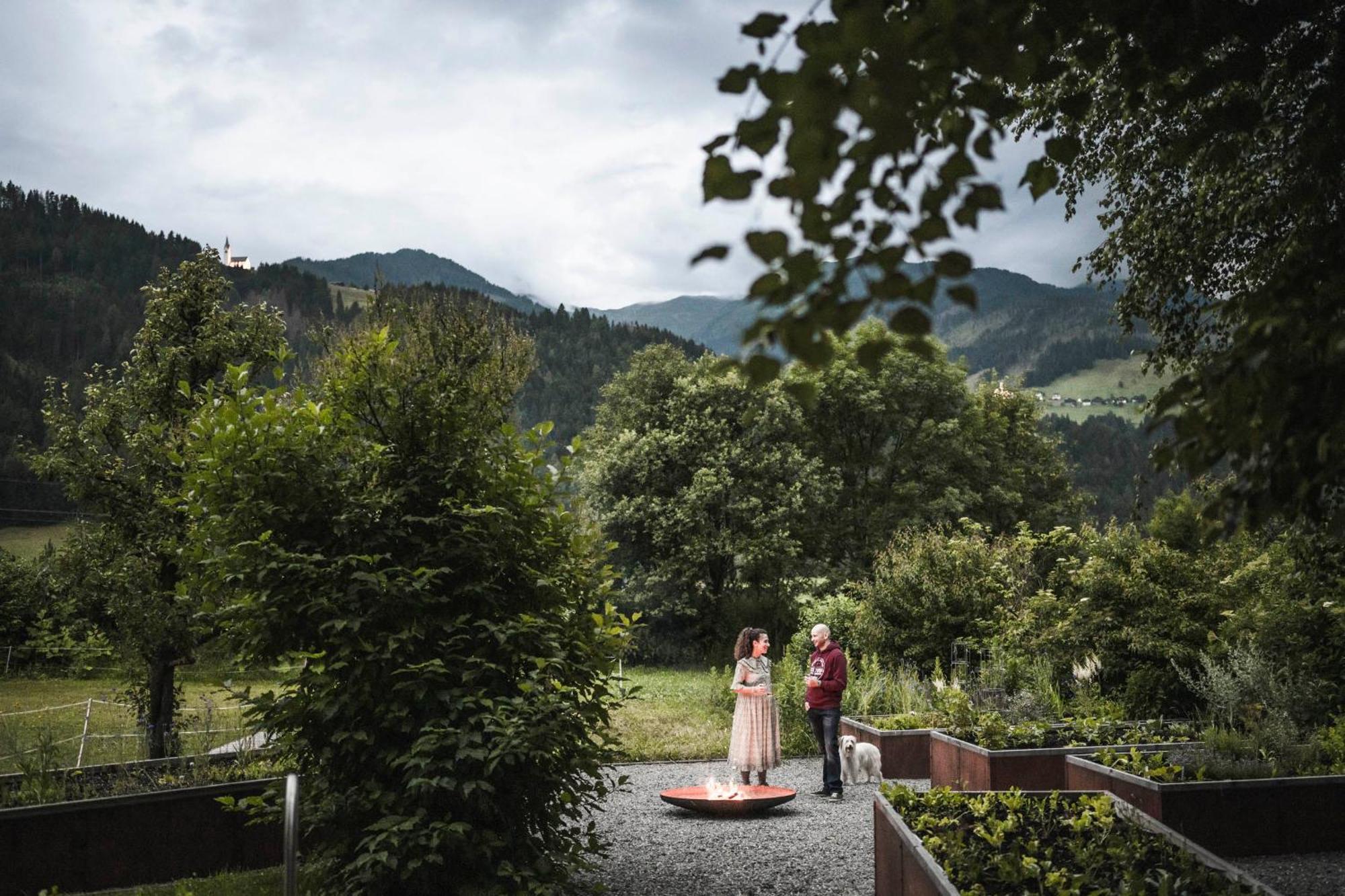 Strasserwirt - Ansitz Zu Tirol Strassen Luaran gambar