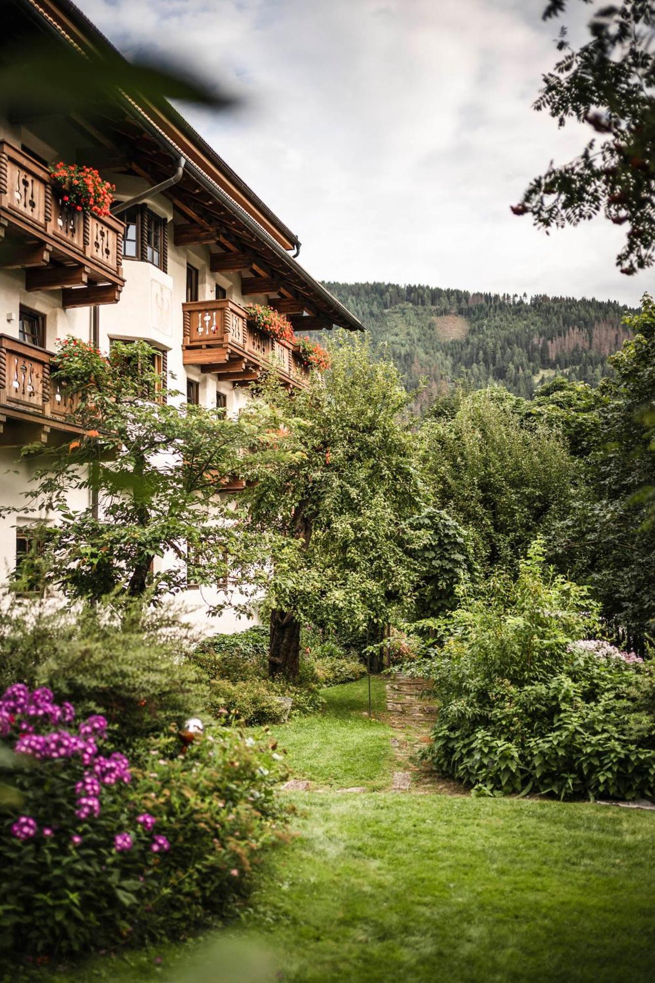 Strasserwirt - Ansitz Zu Tirol Strassen Luaran gambar